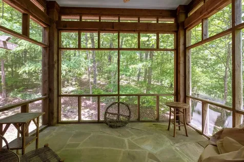 167 Pollywood Lane Sewanee TN 37375