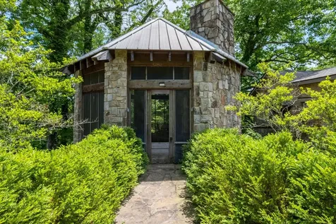 167 Pollywood Lane Sewanee TN 37375