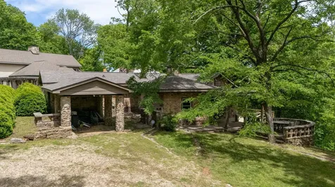 167 Pollywood Lane Sewanee TN 37375