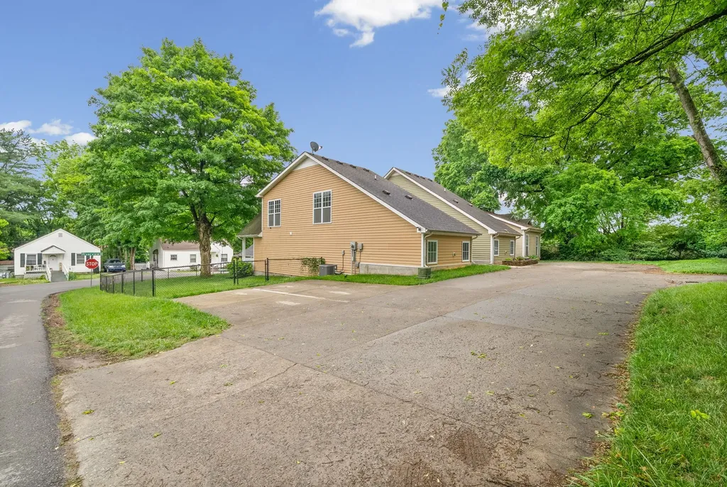110 Riverview Drive Clarksville TN 37040