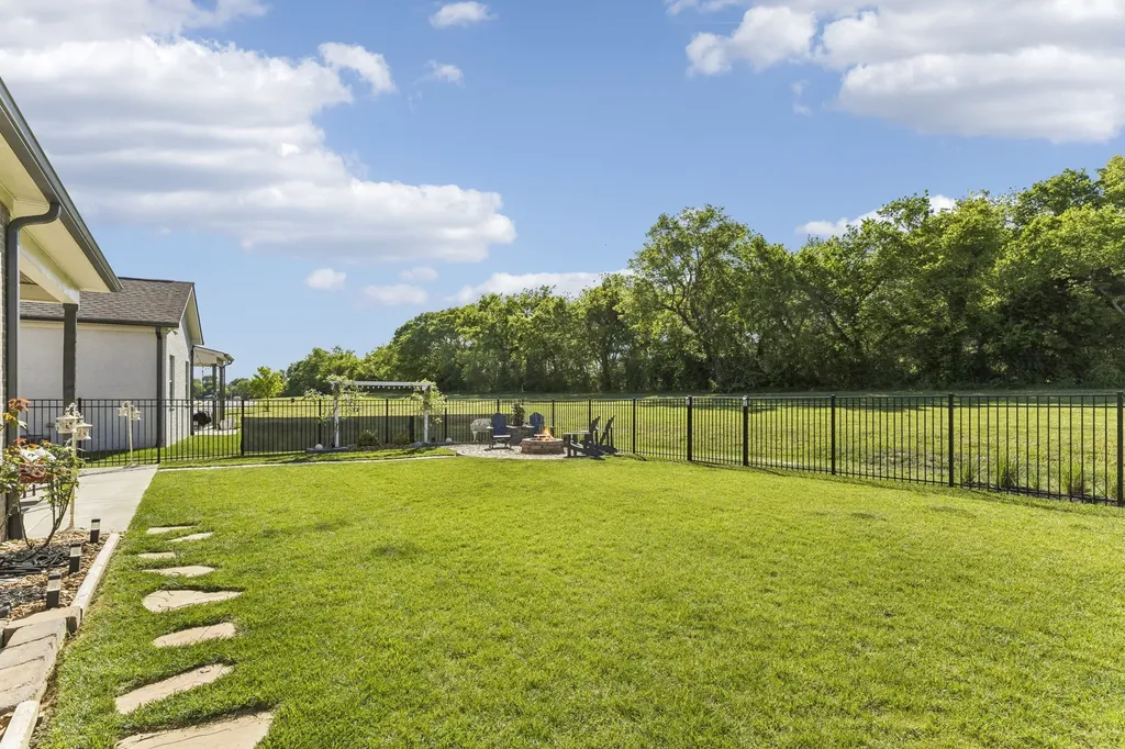 1019 Gadwall Lane Spring Hill TN 37174