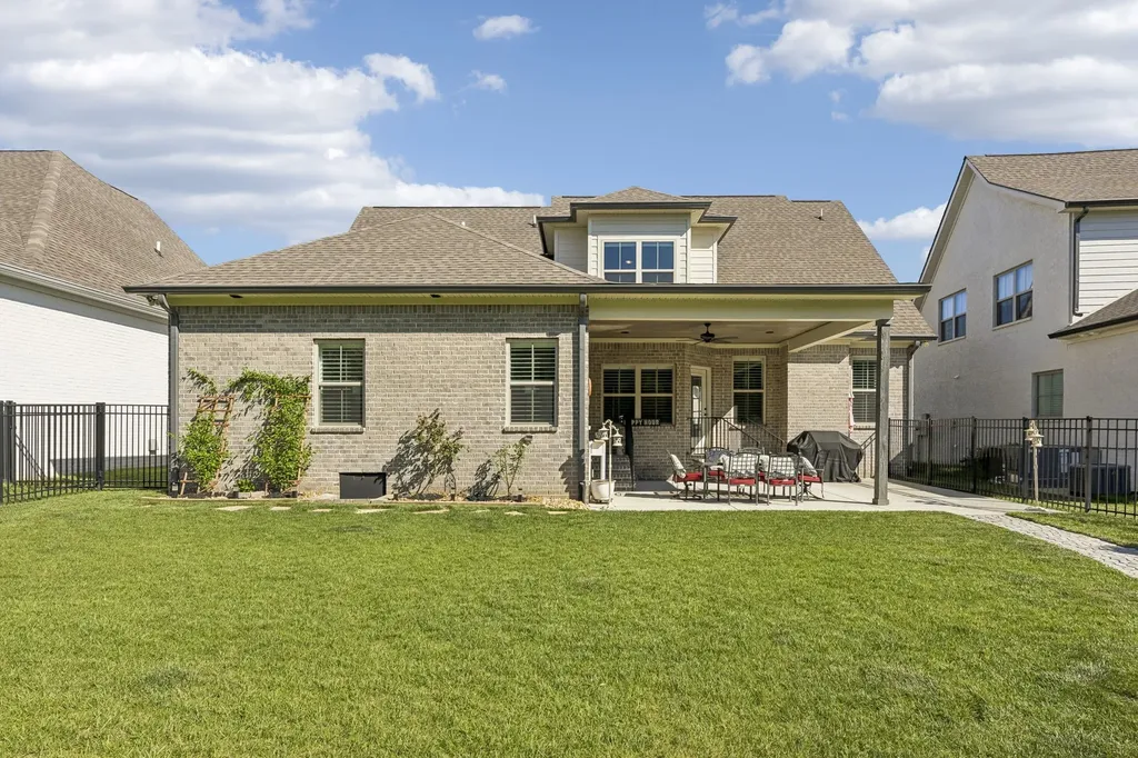 1019 Gadwall Lane Spring Hill TN 37174