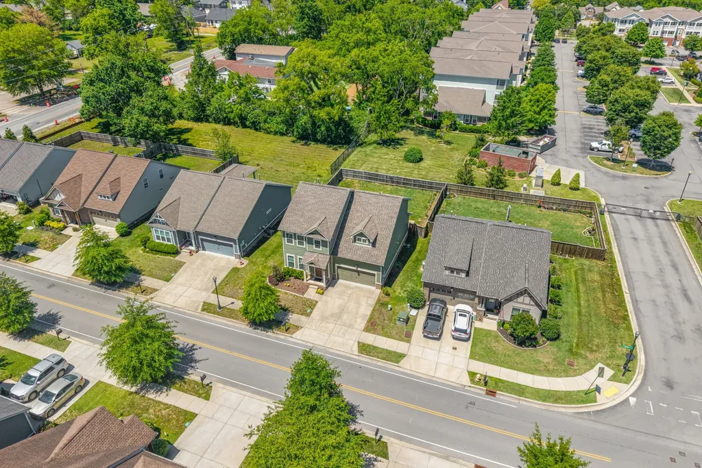 84 Nokes Drive Hendersonville TN 37075