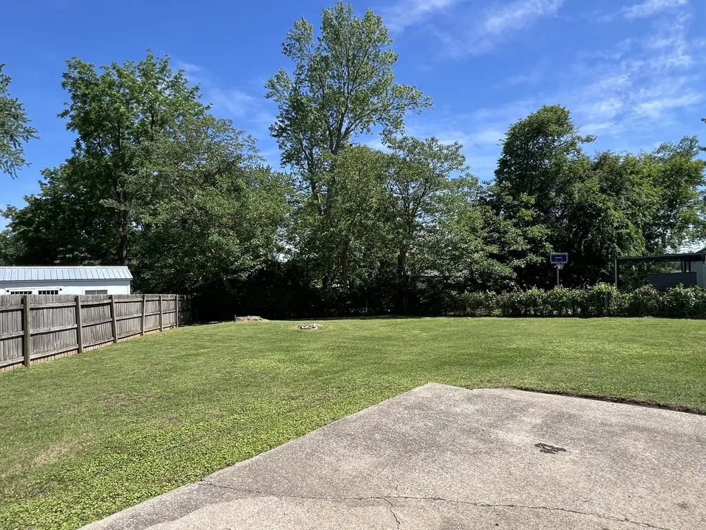 809 Colfax Dr, SE Nashville TN 37214