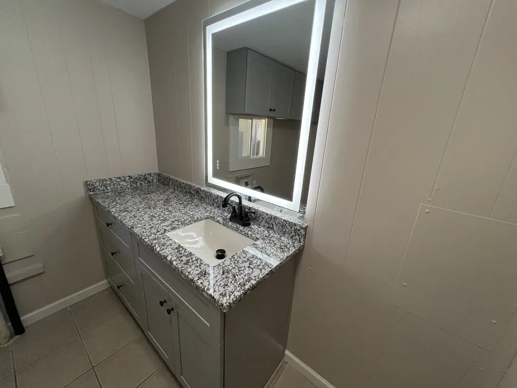 809 Colfax Dr, SE Nashville TN 37214