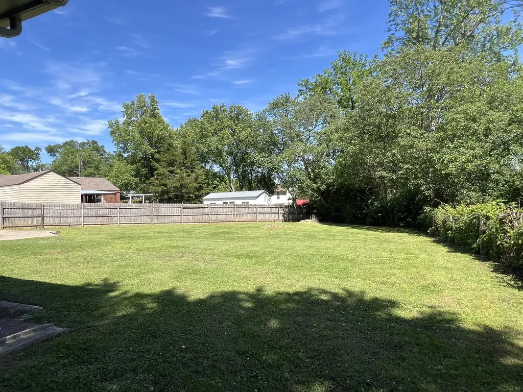 809 Colfax Dr, SE Nashville TN 37214