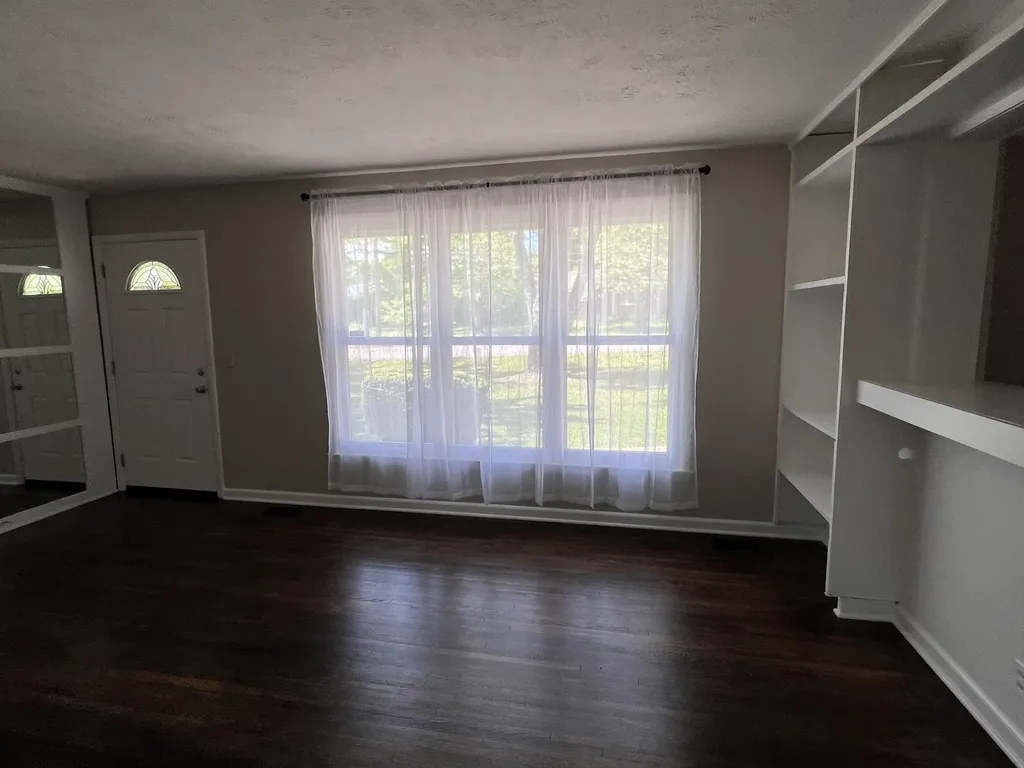 809 Colfax Dr, SE Nashville TN 37214