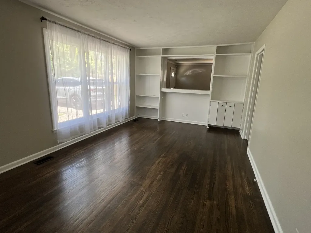 809 Colfax Dr, SE Nashville TN 37214