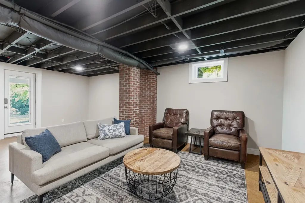 297 Clovernook Drive Nashville TN 37210