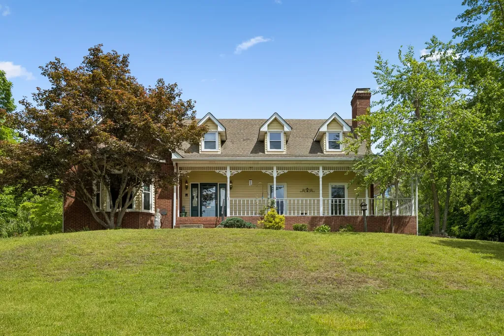 1229 Hogans Branch Road Hendersonville TN 37075