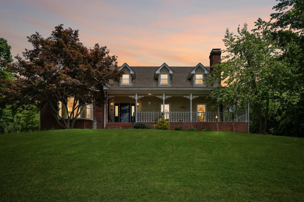 1229 Hogans Branch Road Hendersonville TN 37075