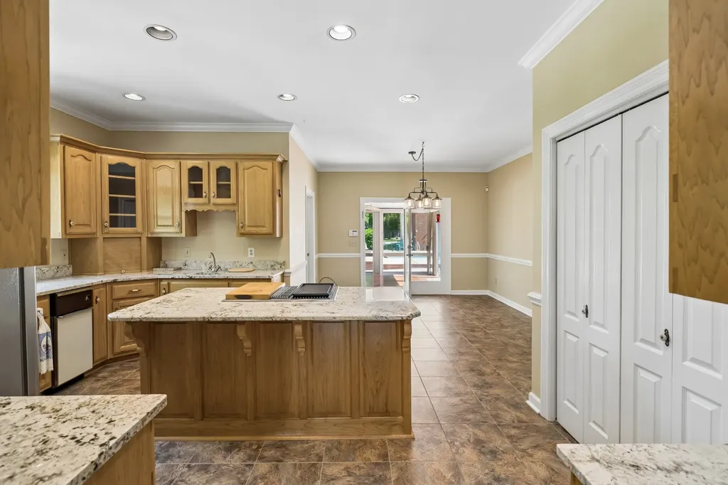 1229 Hogans Branch Road Hendersonville TN 37075