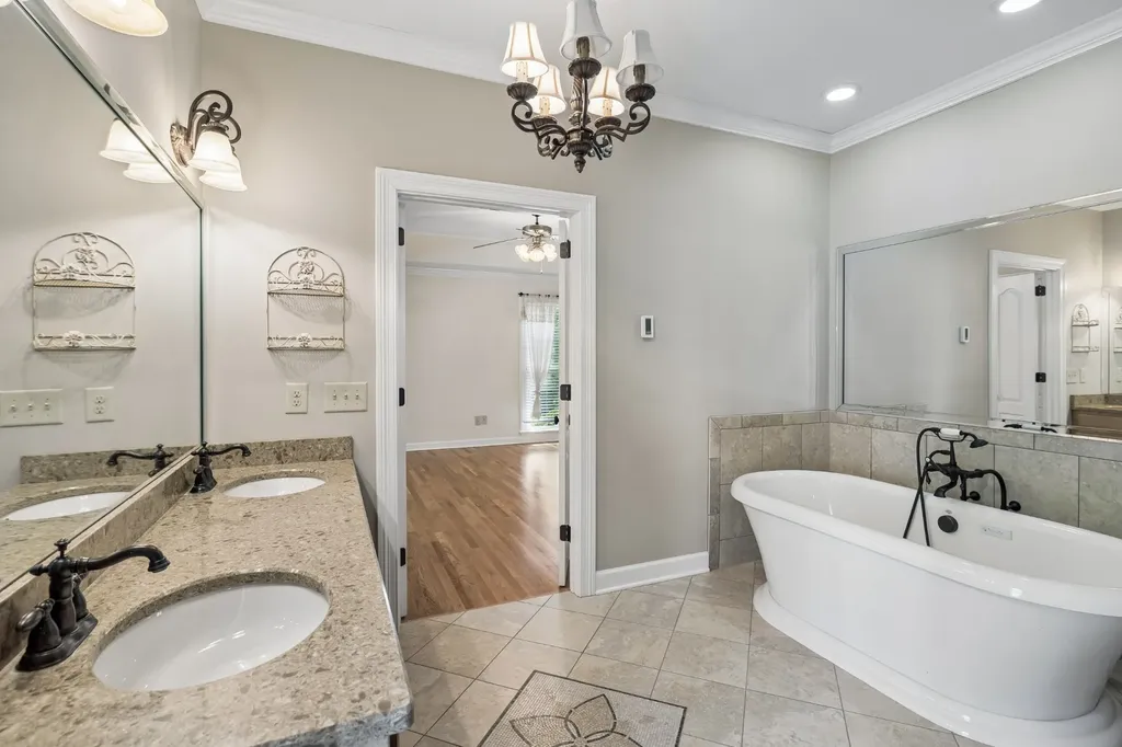 1229 Hogans Branch Road Hendersonville TN 37075