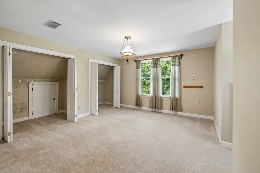1229 Hogans Branch Road Hendersonville TN 37075