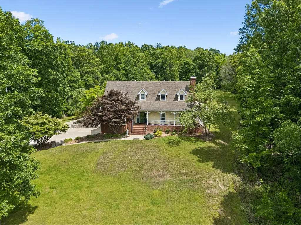 1229 Hogans Branch Road Hendersonville TN 37075