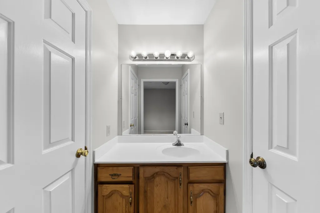 164 Condor Court Clarksville TN 37042