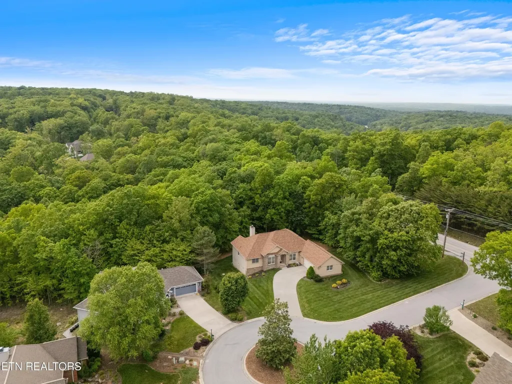 12 Dewsbury Terrace Crossville TN 38558