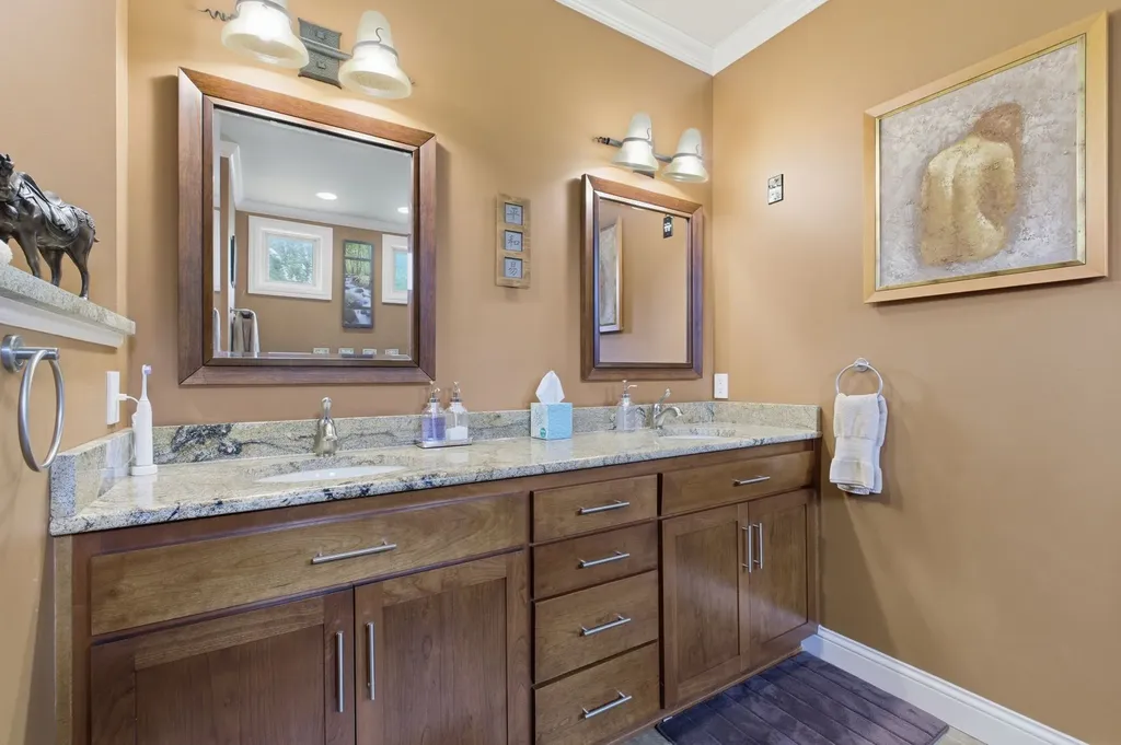 100 Lakecrest Circle Hendersonville TN 37075