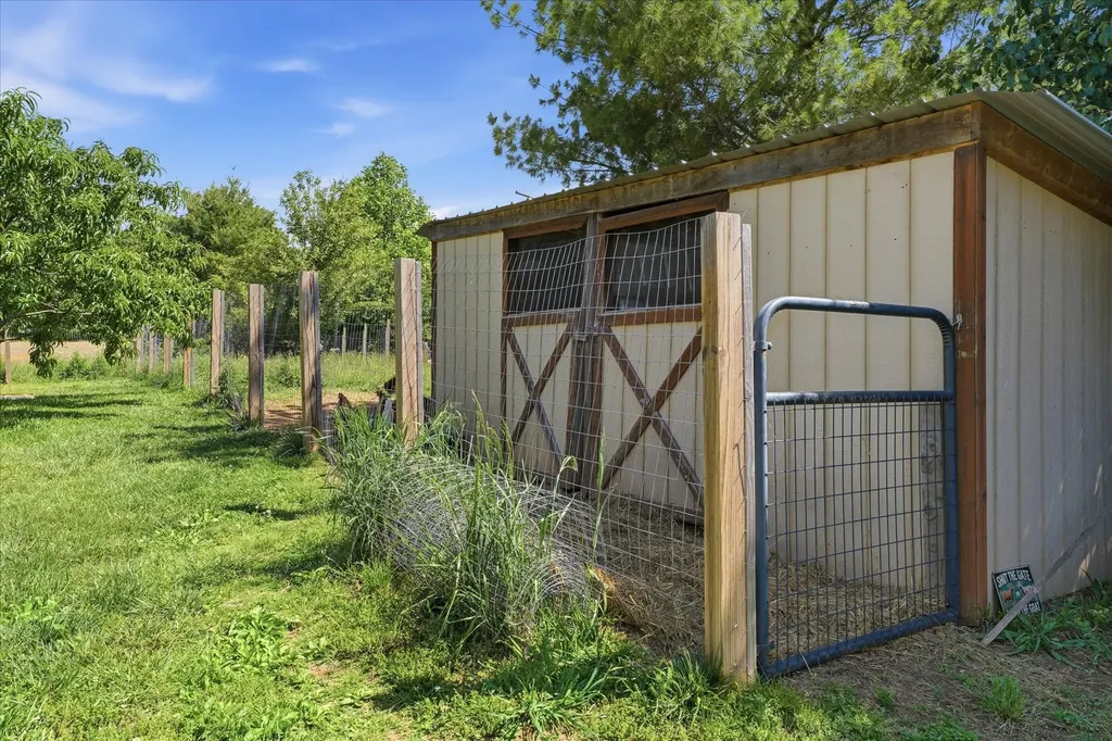 1510 Rapids Road Portland TN 37148