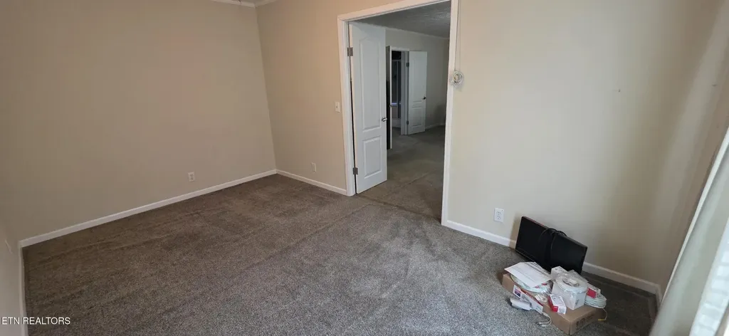 236 Loggers Lane Clinton TN 37716