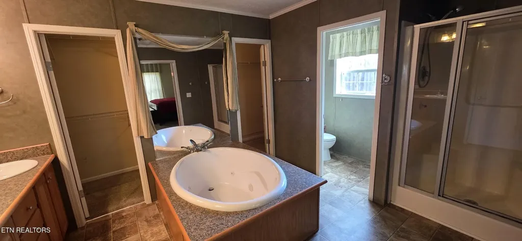 236 Loggers Lane Clinton TN 37716
