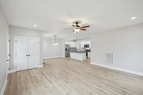 158 Lisa Drive Gordonsville TN 38563