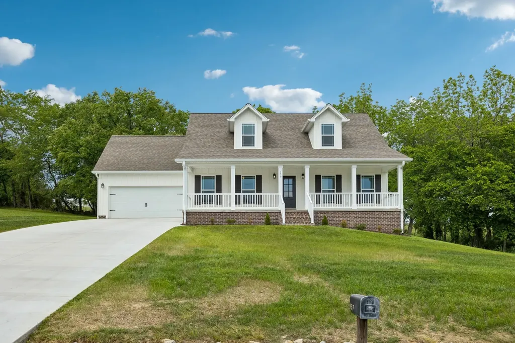 156 Lisa Drive Gordonsville TN 38563
