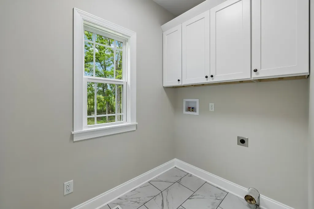 156 Lisa Drive Gordonsville TN 38563