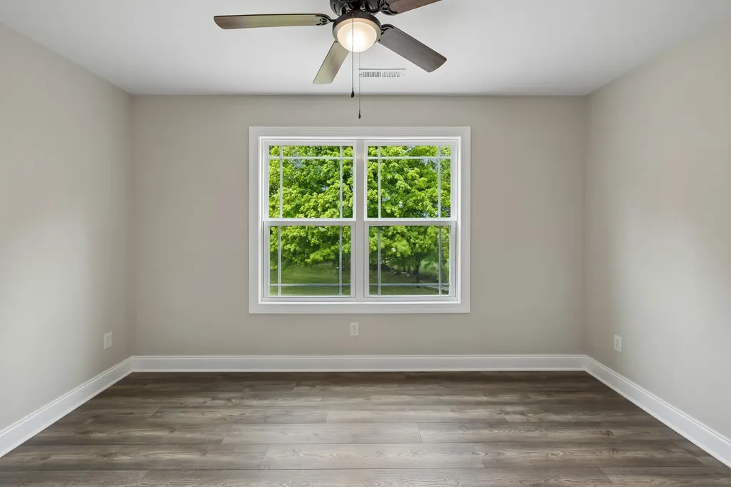 156 Lisa Drive Gordonsville TN 38563