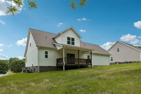 156 Lisa Drive Gordonsville TN 38563