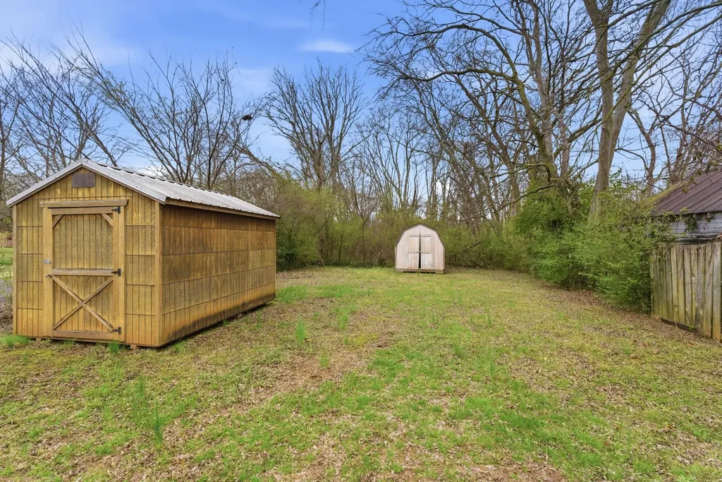 214 W Adams Avenue Lebanon TN 37087