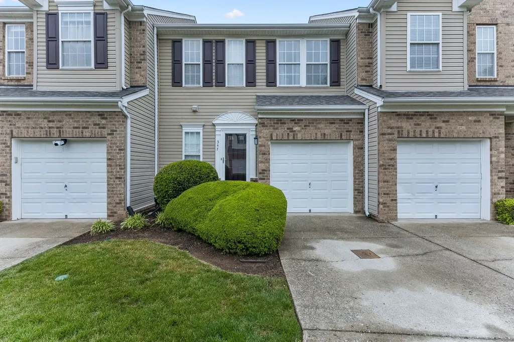 7277 Charlotte Pike Nashville TN 37209