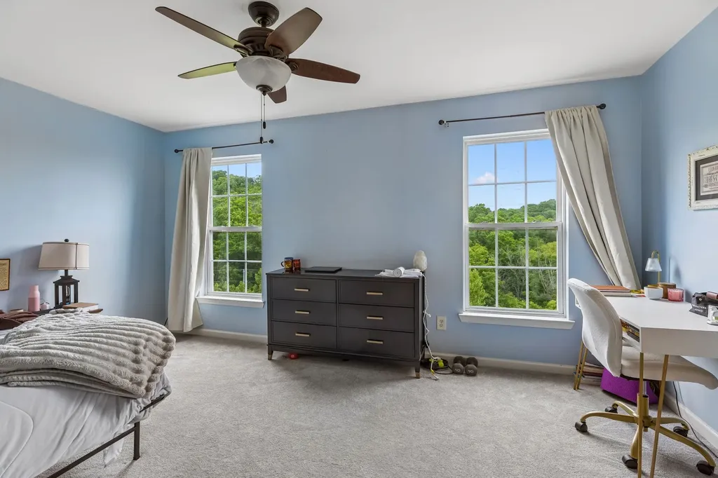 7277 Charlotte Pike Nashville TN 37209
