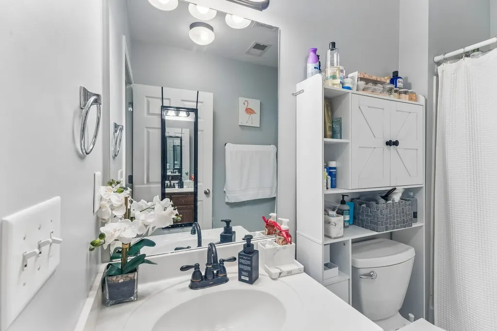 7277 Charlotte Pike Nashville TN 37209