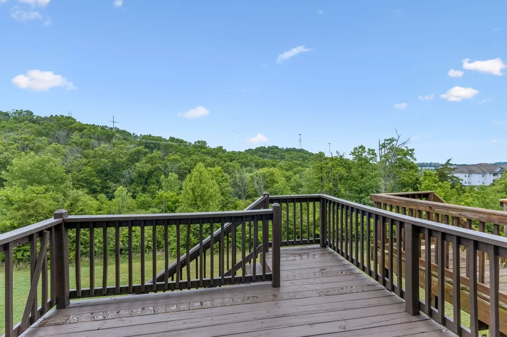 7277 Charlotte Pike Nashville TN 37209