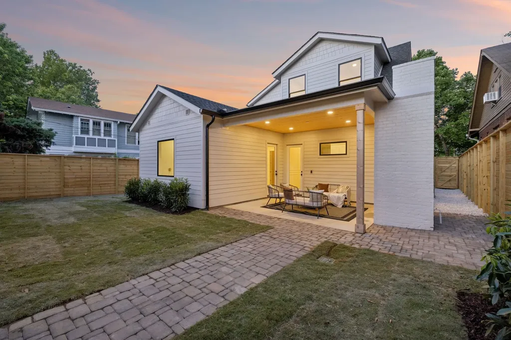 2007 20th Ave, S Nashville TN 37212
