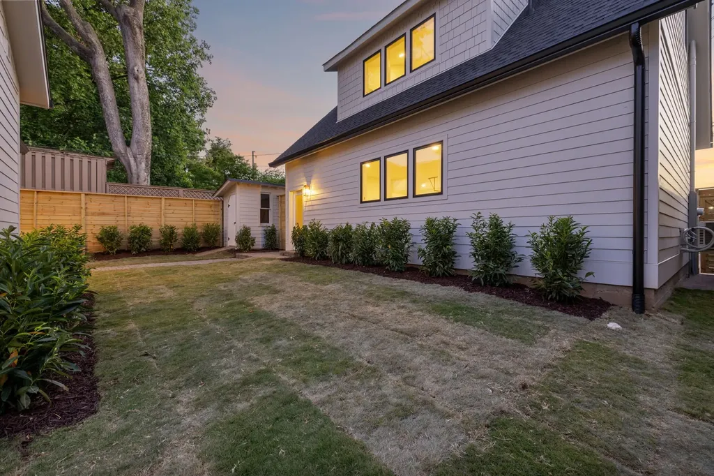 2007 20th Ave, S Nashville TN 37212