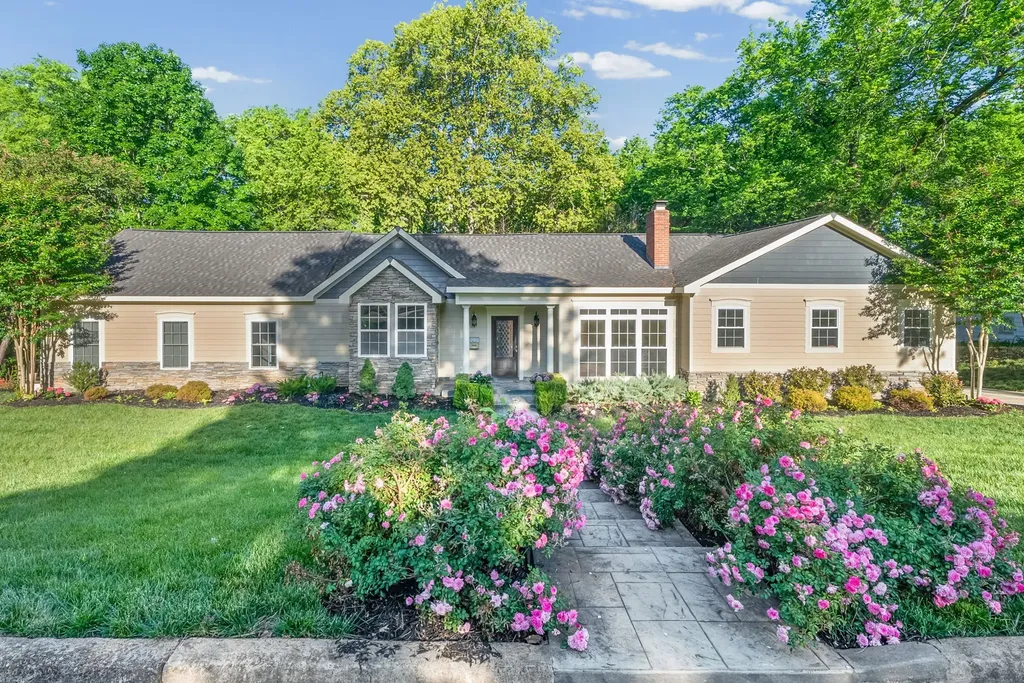171 W Glenwood Drive Clarksville TN 37040