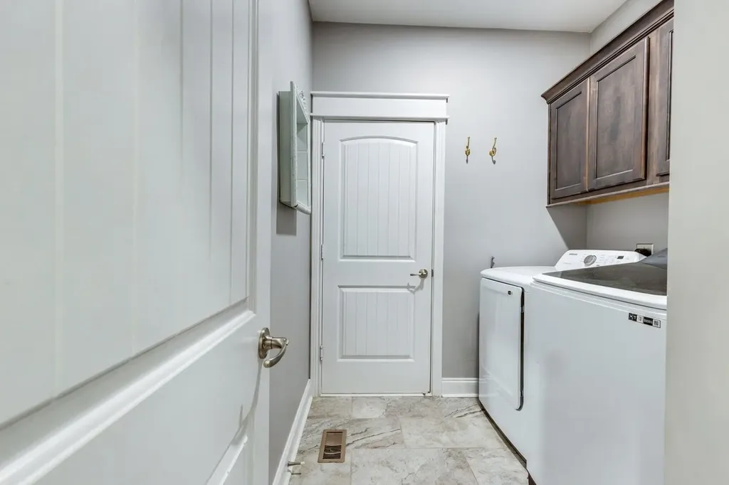 652 Vaughan Road Clarksville TN 37043