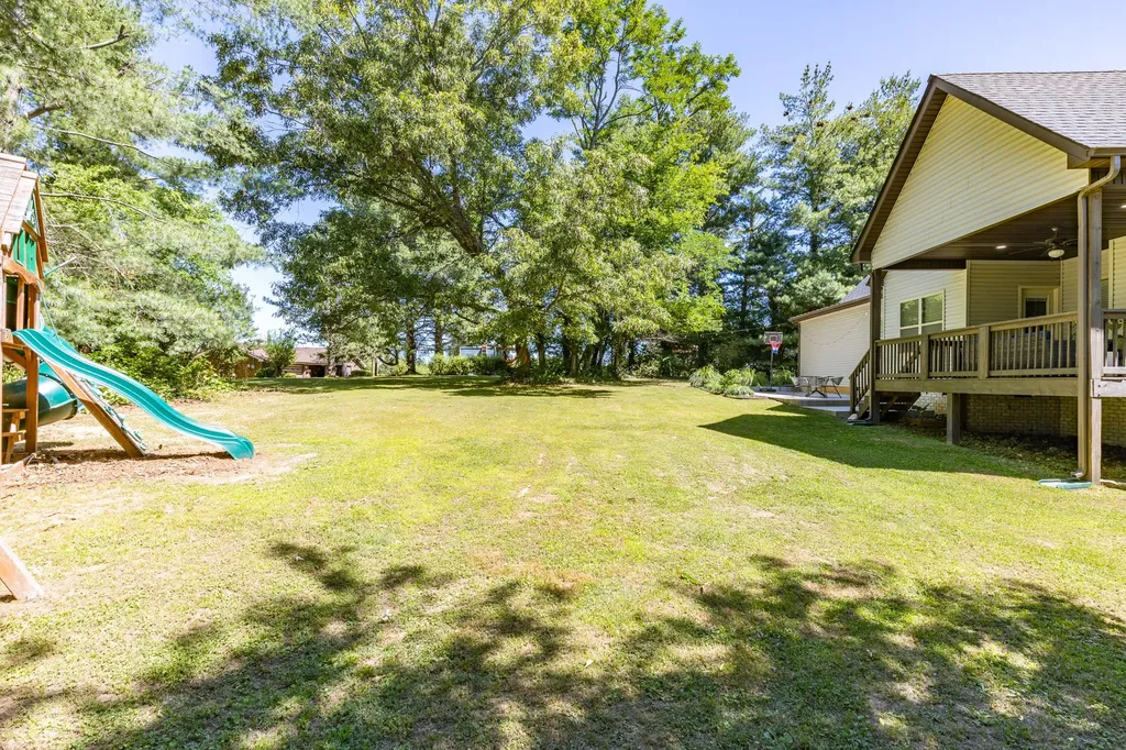652 Vaughan Road Clarksville TN 37043