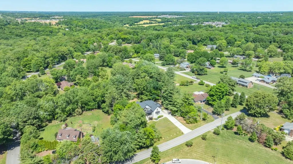 652 Vaughan Road Clarksville TN 37043