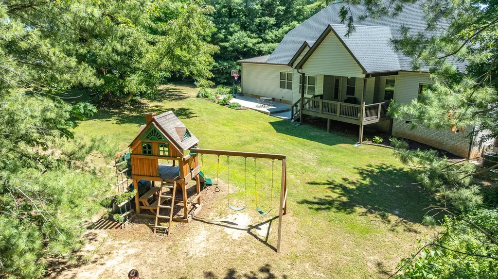 652 Vaughan Road Clarksville TN 37043