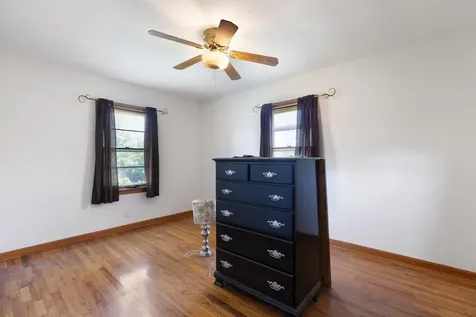 6819 S Main Street Lobelville TN 37097