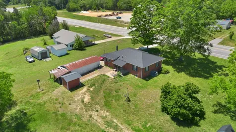 6819 S Main Street Lobelville TN 37097