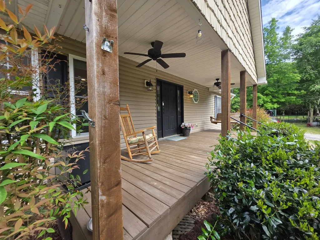 1200 Dawson Road White Bluff TN 37187