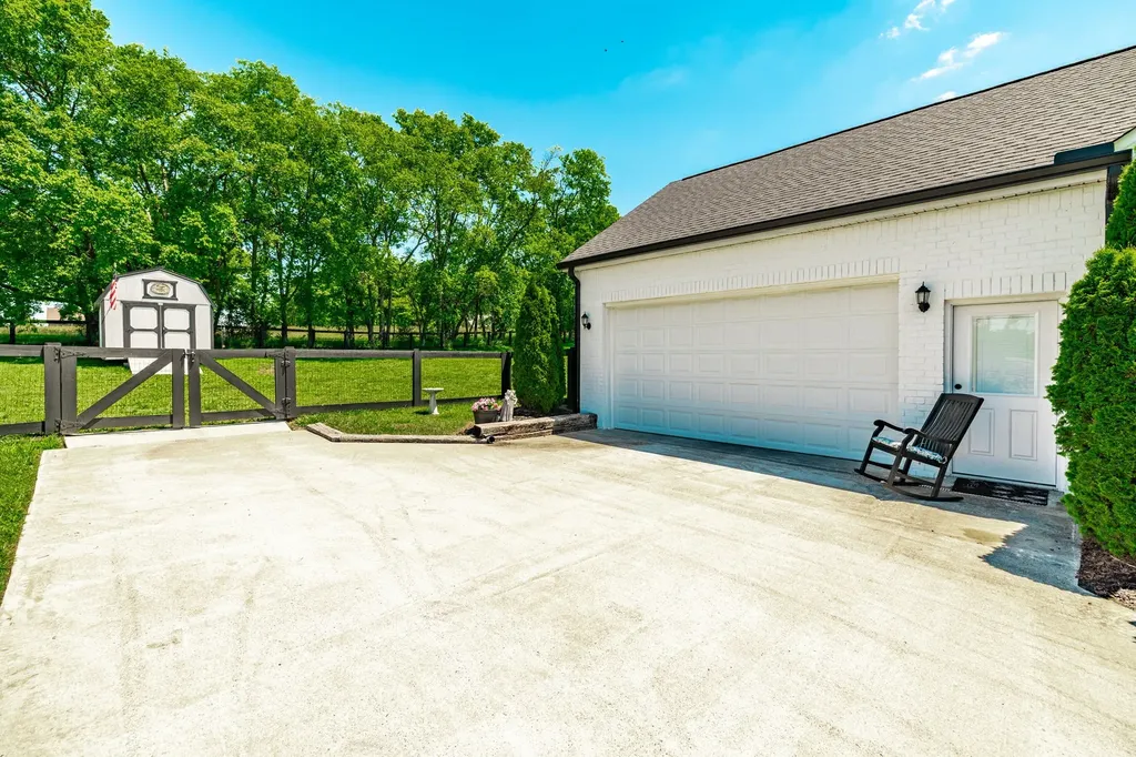 794 Brights Lane Gallatin TN 37066