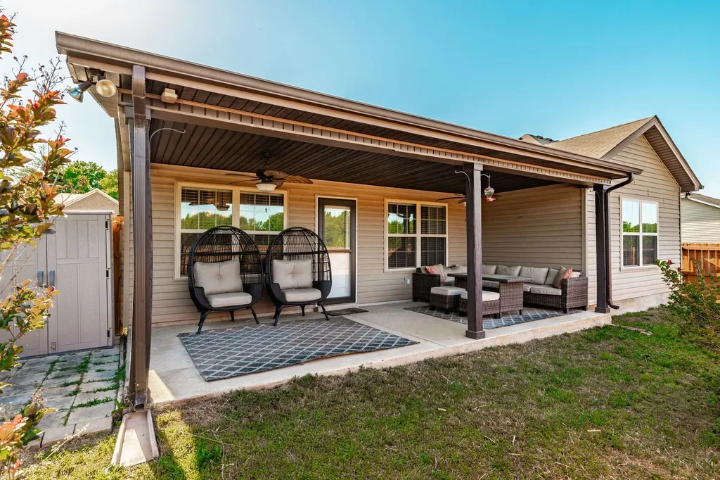 452 Golf Club Lane Springfield TN 37172