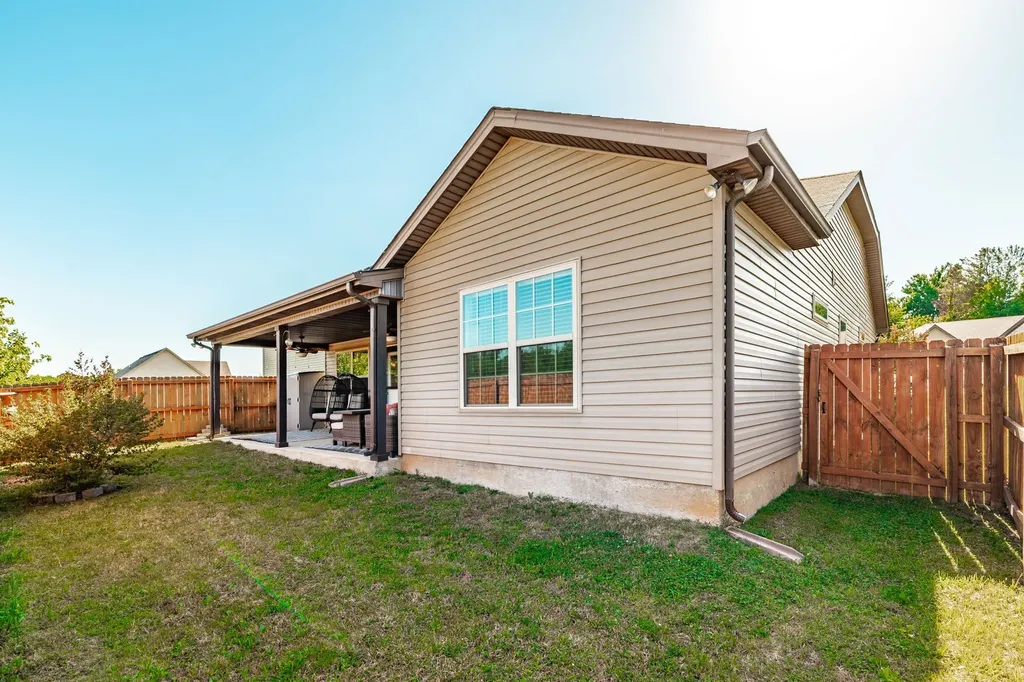 452 Golf Club Lane Springfield TN 37172