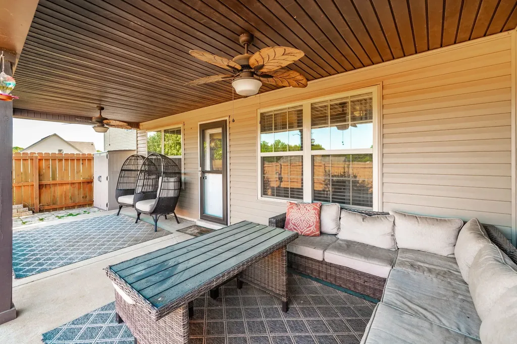 452 Golf Club Lane Springfield TN 37172