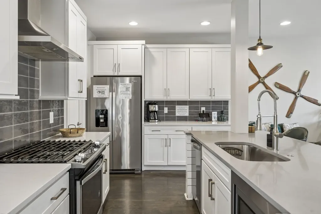 1011D 12th Ave, N Nashville TN 37208